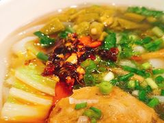 -覃肥叔桂林米粉(粮道街店)