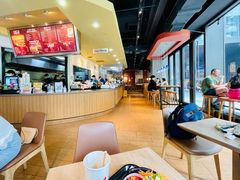 大堂-The Habit Burger Grill 哈比特汉堡(复兴soho店)