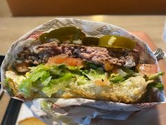 -The Habit Burger Grill 哈比特汉堡(复兴soho店)