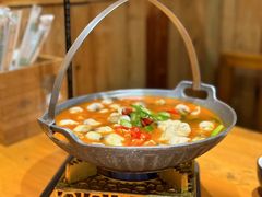 -老滇山寨•云南特色菜•地方菜•民族风情歌舞表演(金碧店)