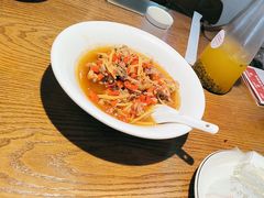 -聚鑫朋酸菜肥肠(九龙仓店)