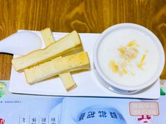 蛋白杏仁露-糖糖屋•糖水•雪花冰店(时尚天河店)