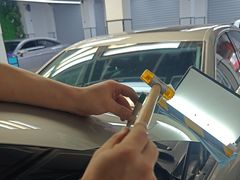 -鲨鱼皮汽车凹陷玻璃修复(静安店)