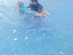 -爱乐游亲子游泳俱乐部