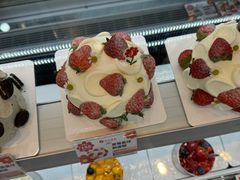 -花花卷卷·鲜食蛋糕(静安久光百货店)