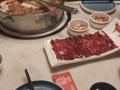 -左庭右院鲜牛肉火锅(浦江欢乐颂店)