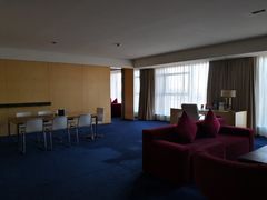 -天津滨海圣光皇冠假日酒店