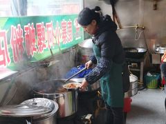 -鹿寨小何螺蛳粉店