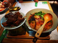 -百春原湖南牛肉粉(百联世纪店)