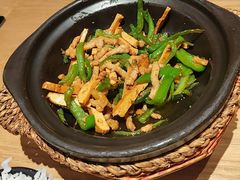 -川堂风·跷脚牛肉·乐山爆炒(宝山日月光店)