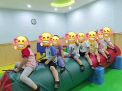 -哲学苑亲子园·早教婴儿托育·婴儿游泳(颐龙湾店)