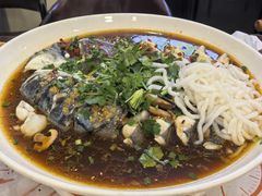 岳记剁椒鱼头-岳季煎饺