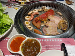 -汉金城海鲜烤肉自助百汇(威海威高广场店)