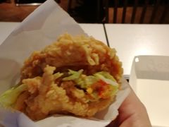 -麦当劳(轻轨曹杨路店)