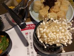 -左庭右院鲜牛肉火锅(金山万达店)