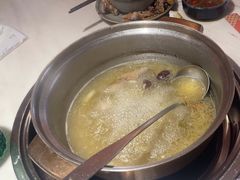 -喃喃椰·糟粕醋·椰子鸡火锅(七堡花园店)