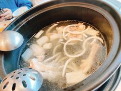 -东椰·海南椰子鸡火锅(朝阳门店)