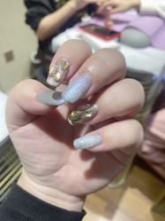 -甲·铺轻奢美甲美睫