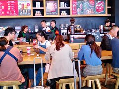 -星巴克(广州南站A18检票口楼上)