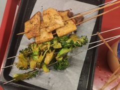 -蚝火爆·烧烤餐厅