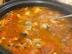 酸汤鱼火锅-猫爷的腔调·黔小馆(交大医学住宅区店)