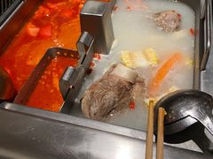 -海底捞火锅鲜切牛肉主题店(长寿路店)
