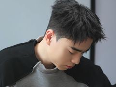 -鸿通城购物中心