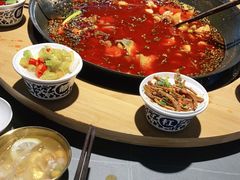 -吃城都·鱼蛙火锅(西玉龙街店)