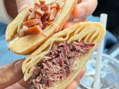 -闫家驴肉火烧(五四店)