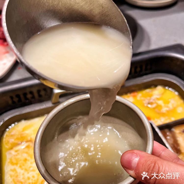 终于吃到了心心念念的巴奴毛肚火锅，不愧是福田火锅人气王🔥