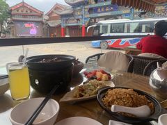 -隔壁老王·家常云南菜(花巷店)