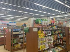 零售区-全家便利店(莲花池东路店)