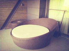 -上海滴水湖皇冠假日酒店