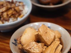 -红猪卤肉饭(大西洋美食城店)