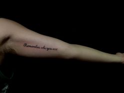 -木子·纹身店TATTOO穿孔·洗纹身