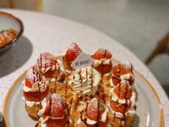草莓忌廉华夫饼-BE BRIGHT KITCHEN(正佳广场店)
