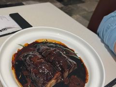 招牌焦糖黑叉烧-维园悦谱·海派家常菜(乌鲁木齐南路店)