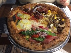 四拼披萨-Primo·丽莫意大利窑烤披萨