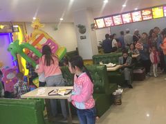 -迈德堡清真汉堡连锁(张家川店)