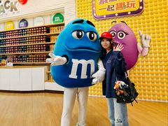 -m豆巧克力世界(上海世茂广场店)