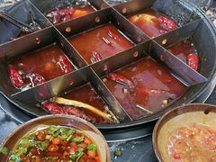 -乖嬢嬢重庆老火锅(南联店)