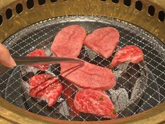 -山川小町·极番烧肉(新地假日广场店)