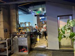 -何师烧烤Pro ·江湖川菜·小龙虾·精酿(太古里旗舰店)