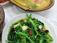 -乡土特色.冷锅鱼.牦牛肉汤锅