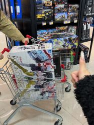-卡通派潮品玩具折扣仓(青岛新城吾悦广场店)