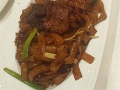 干炒牛河-稻香酒家·34年老字号·港式粤菜(汉街店)