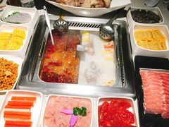 -海底捞火锅鲜切牛肉主题店(长寿路店)