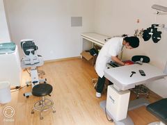 -优视觉视光中心•青少年近视防控(新世界中心写字楼店)