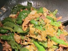 -费大厨辣椒炒肉(高铁吾悦广场店)