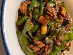 辣椒炒肉-俏湘厨•地道湘菜(建华南路店)